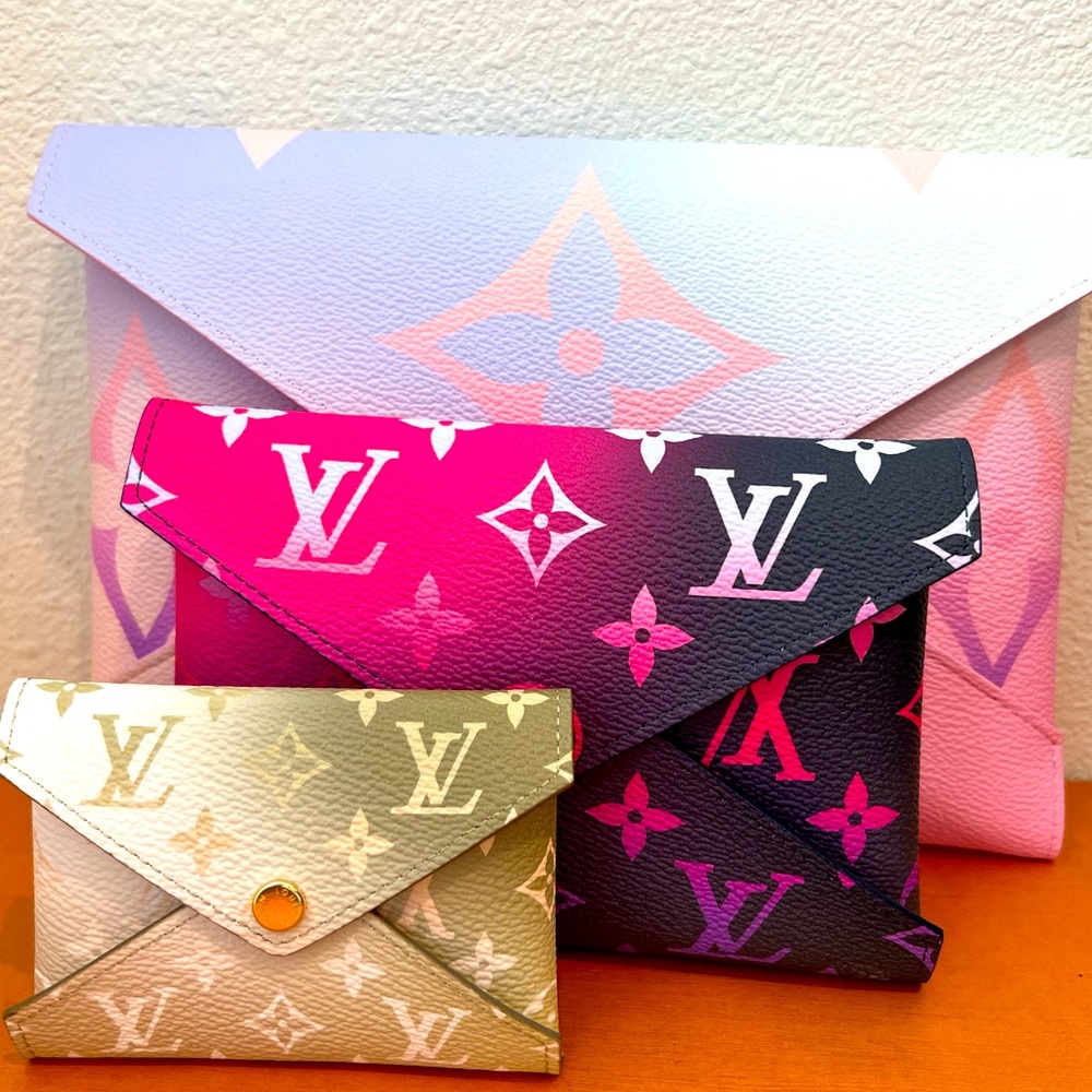 Like New Kiragami set Louis Vuitton clutch cross-body set monogram summer